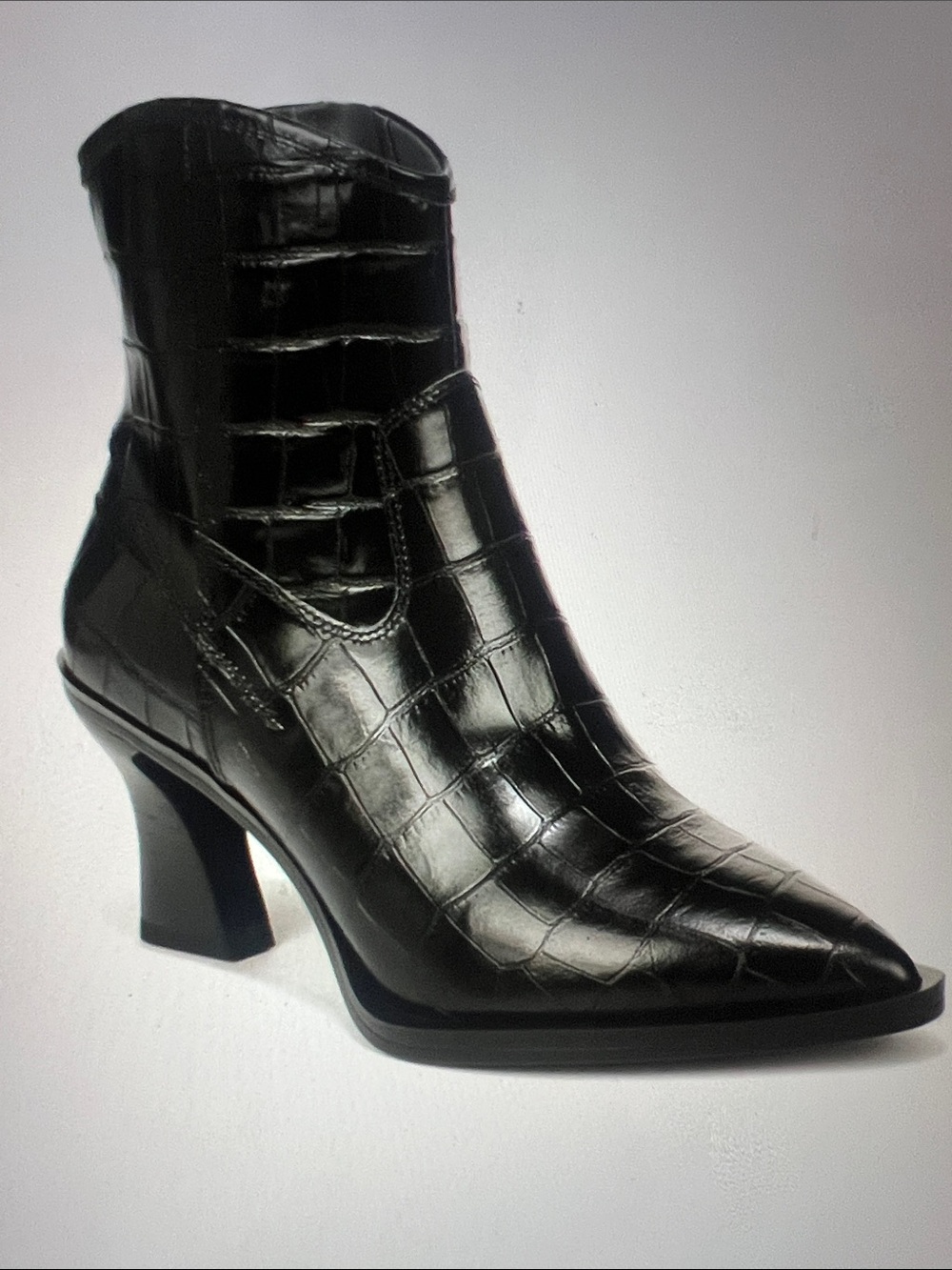 Franco Sarto Gwenyth Women’s Black Croc-Embossed Leather Ankle Boots NWT Size 8